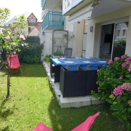 Hortensia By Interhome